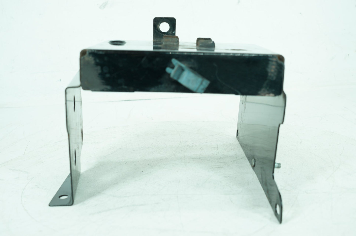 2007 - 2016 Harley-Davidson Touring Police Electra Battery Tray Bracket Holder Carrier 66281-02