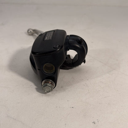 2017 - 2026 Harley-Davidson Softail Heritage Classic 114 Front Right Brake Lever Master Cylinder 41700233