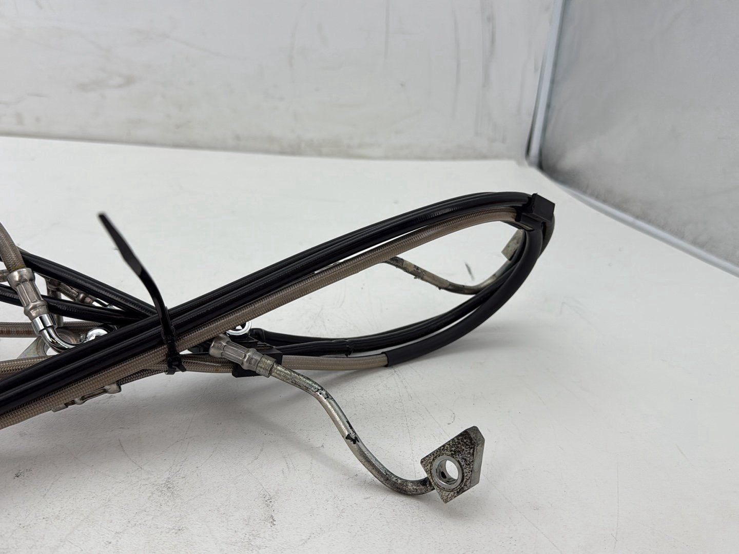 2014 Harley Electra Glide Touring CVO Screamin Eagle OEM Front Brake Hose Line Pipe ABS