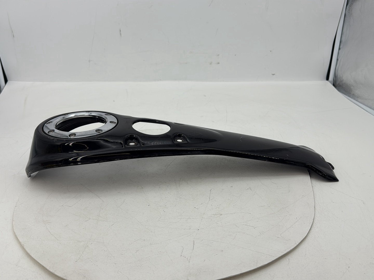 2007 - 2012 Harley-Davidson Dyna Super Glide Fuel Gas Tank Dash Console NOKey 61693-05DH