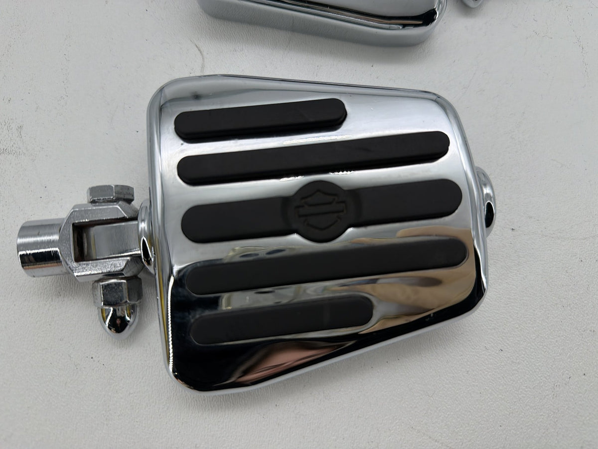 1994 Harley Softail Custom FXSTC OEM Passenger Left & Right Foot Pegs 50451-09