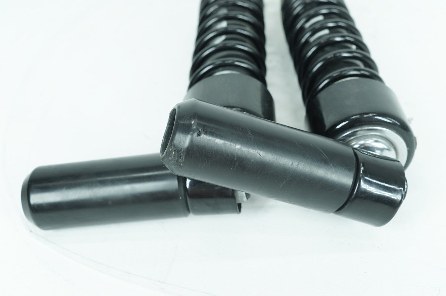 2013 - 2022 Harley-Davidson Sportster Iron Rear Left Right Shock Absorbers 54550-10