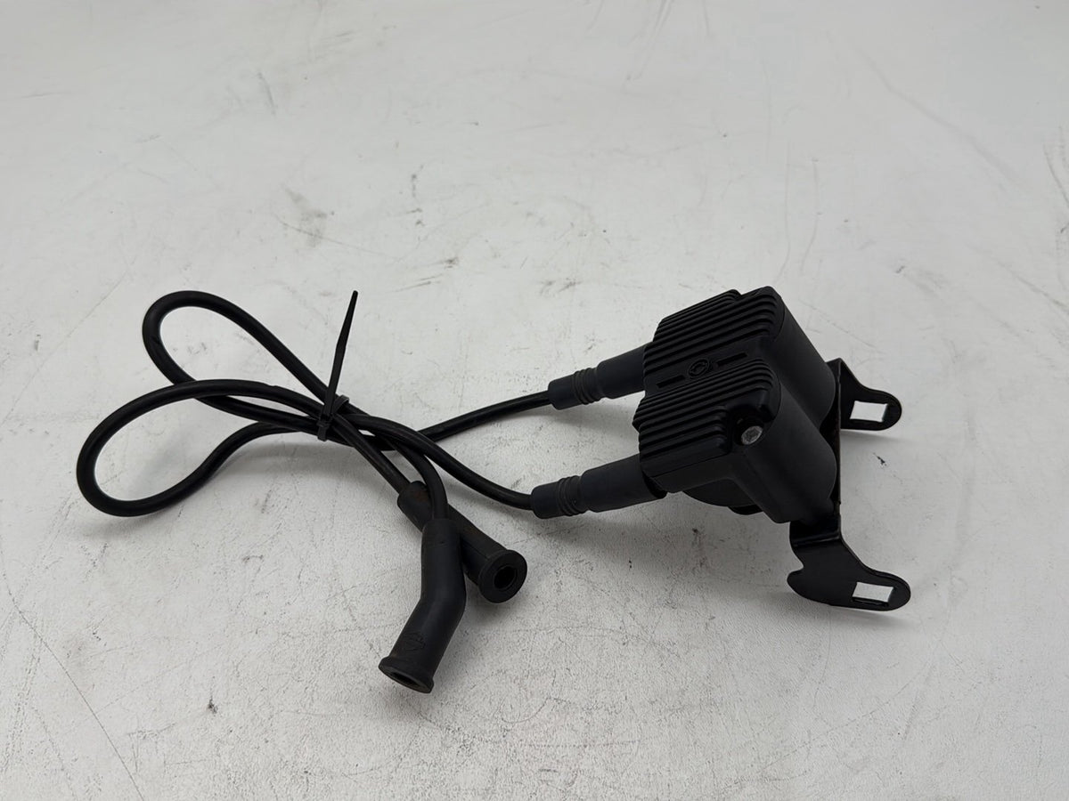 2006 Harley FLHTCI Electra Glide Classic OEM Ignition Coil Spark Plug Cable