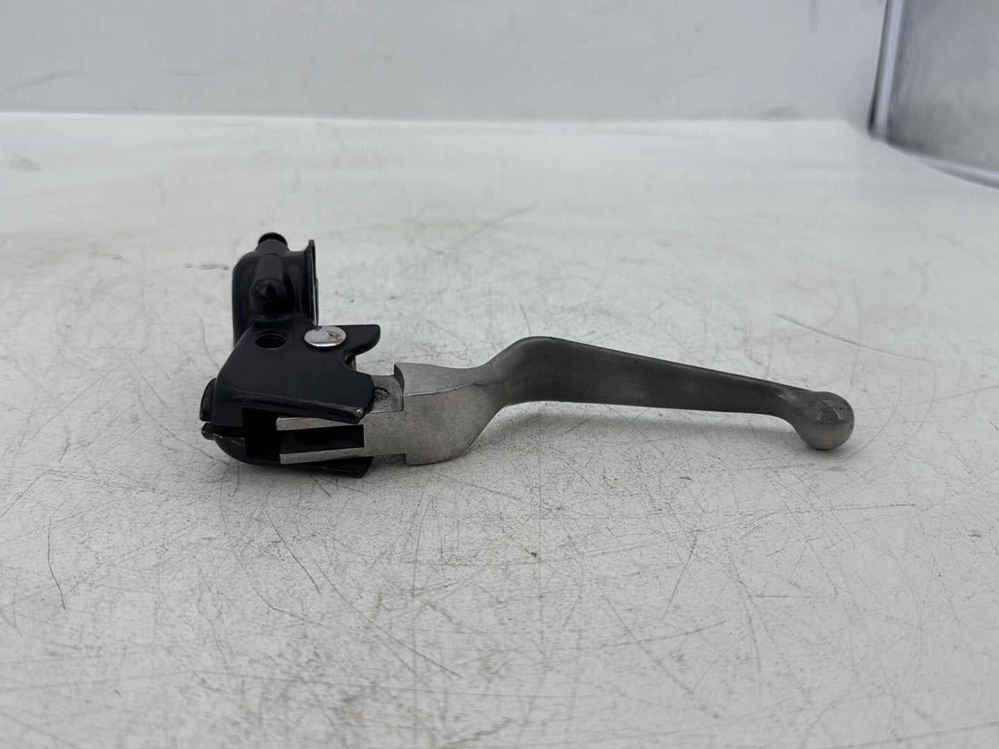 2006 Harley Electra Glide Touring Classic FLHTCI OEM Front Left Hand Clutch Control Lever