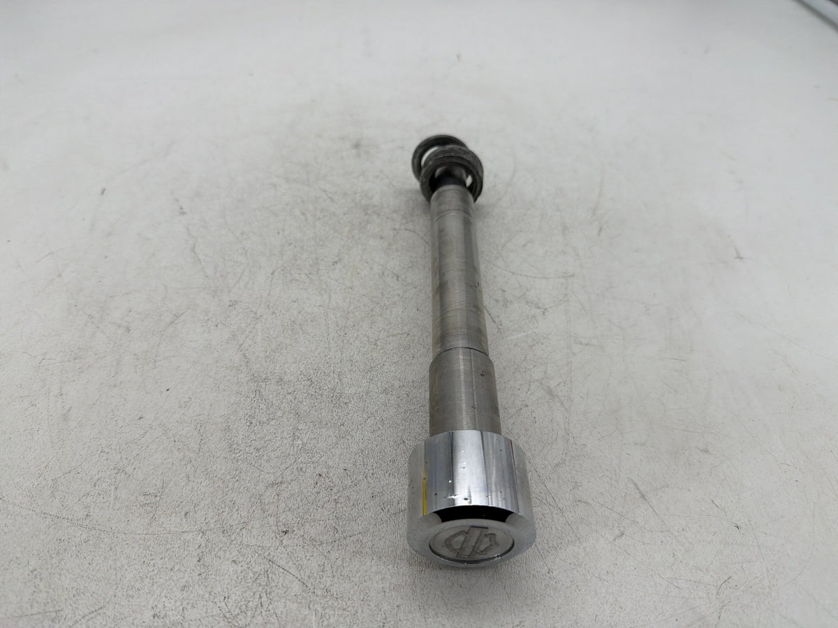 2005 Harley Dyna Super Glide Custom FXDC OEM Front Wheel Axle Bolt Shaft