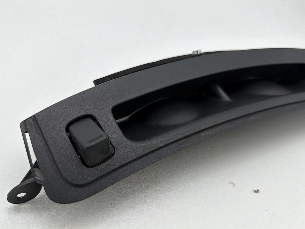 2014 Harley Electra Glide Touring Ultra OEM Front Inner Fairing Air Duct Vent