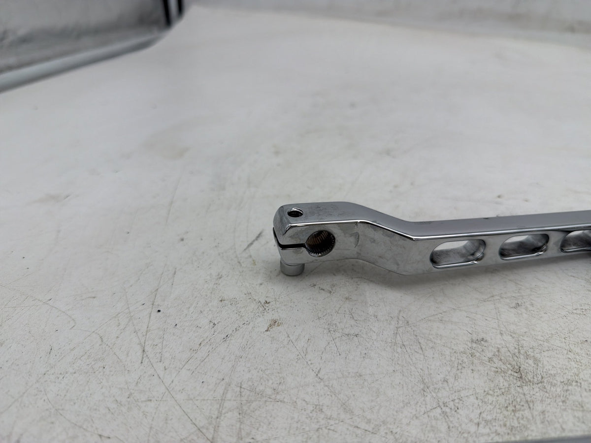 2010 Harley Street Glide Touring FLHX OEM Gear Shifter Lever Pedal Pedals
