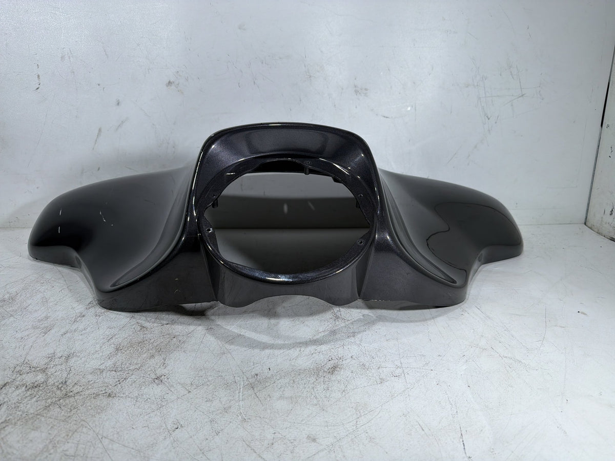 2010 Harley Street Glide Touring FLHX OEM Front Outer Batwing Fairing Cover