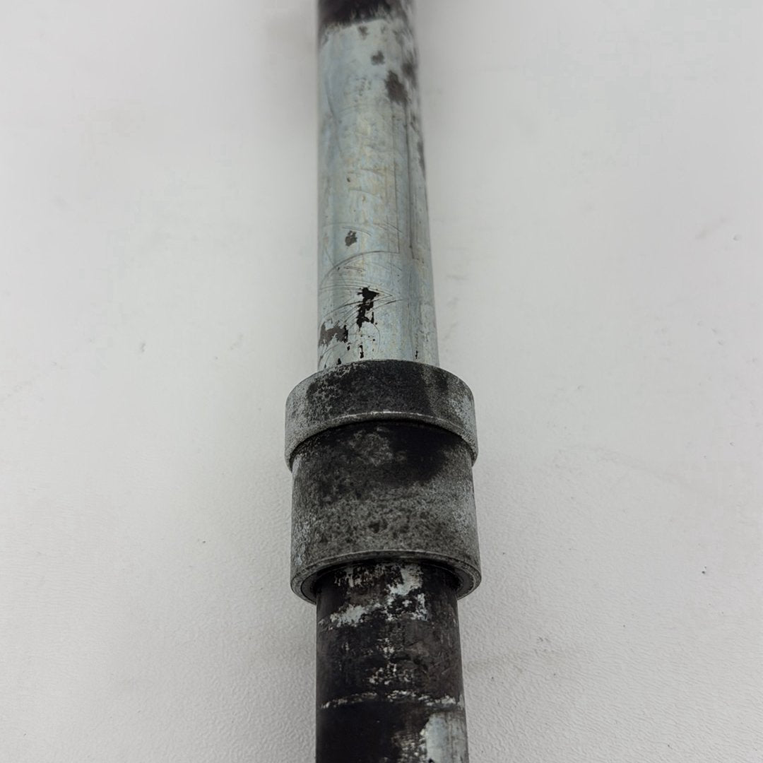 2007 - 2012 Harley-Davidson Touring Street Glide Rear Wheel Axle Bolt Shaft 41056-02