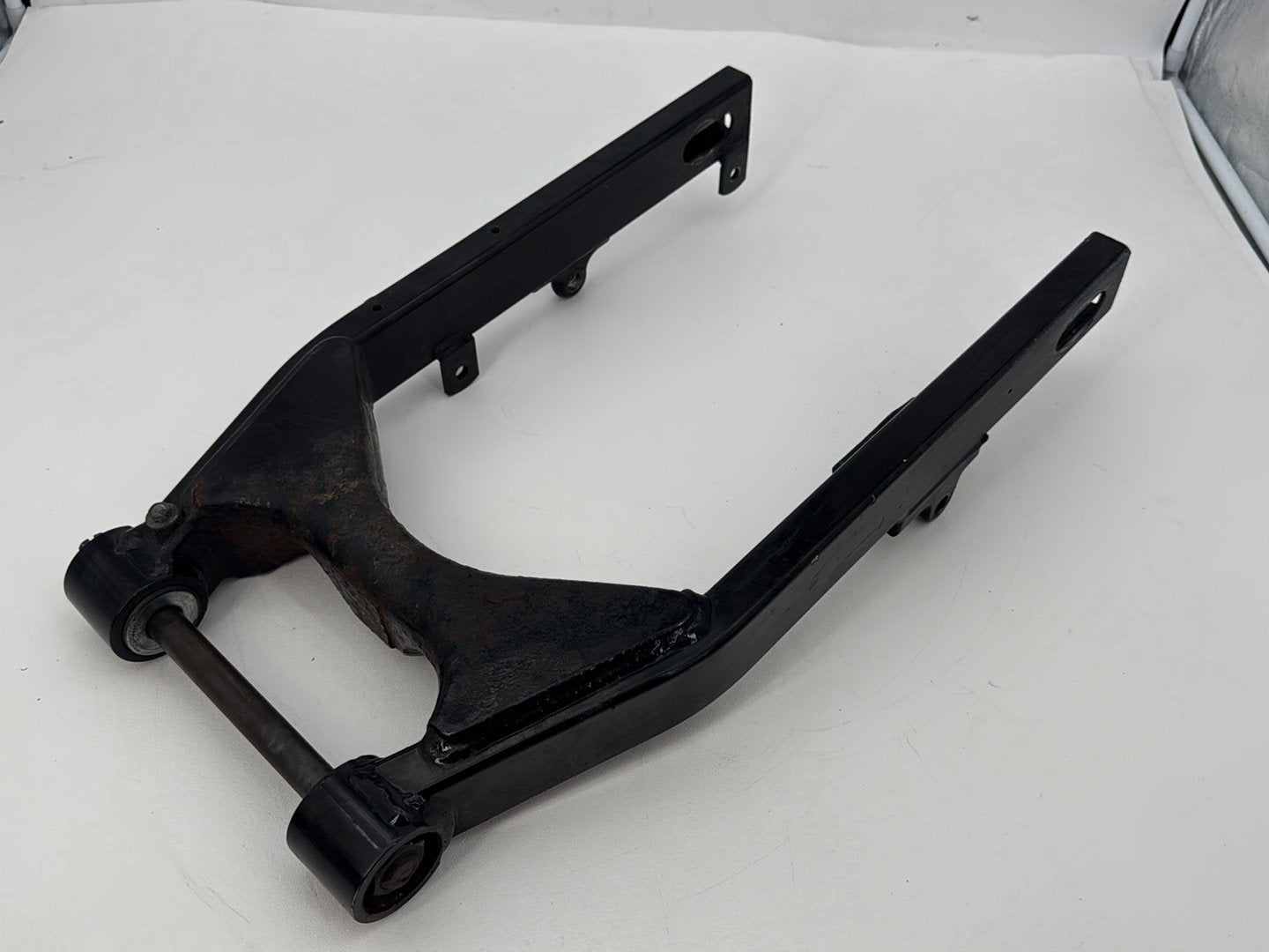 1999 - 2006 Harley-Davidson Dyna Low Rider Rear Fork Swingarm Swing Arm 47820-90A