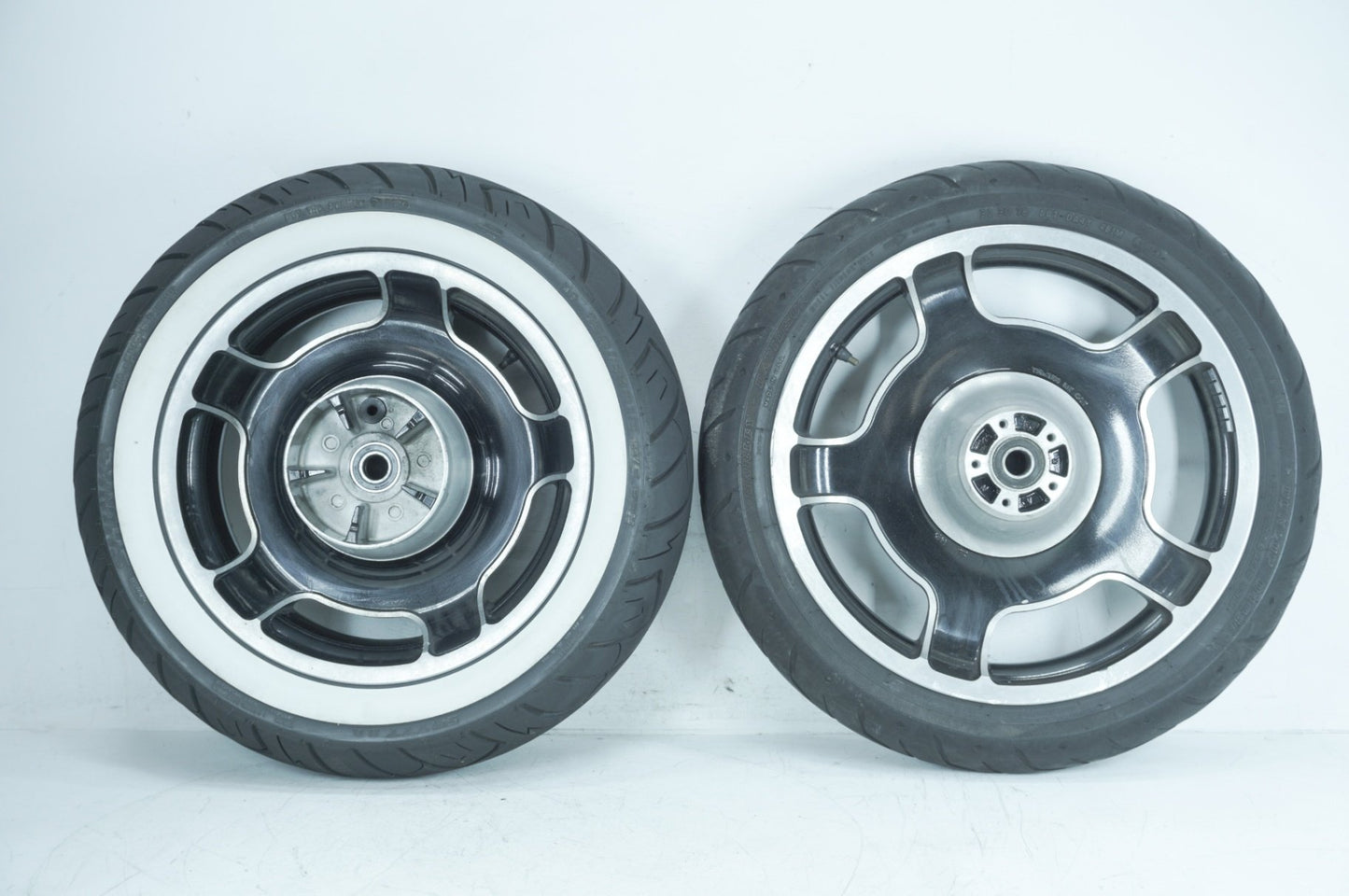2007 - 2011 Harley-Davidson Touring Street Glide Front & Rear Wheel Rim Tire 47871-10