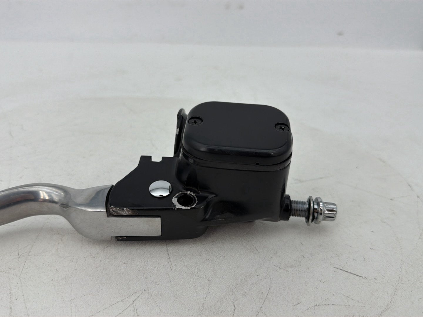2007 - 2017 Harley-Davidson Dyna Super Glide Custom Front Right Brake Lever Master Cylinder 45019-06A