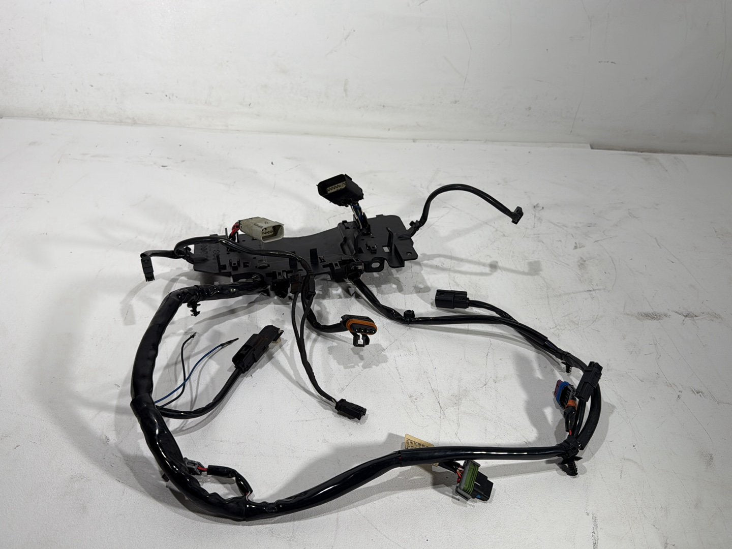 2018 Harley Electra Glide Touring Ultra FLHTCU OEM Front Sub Wiring Harness Loom Interconnect