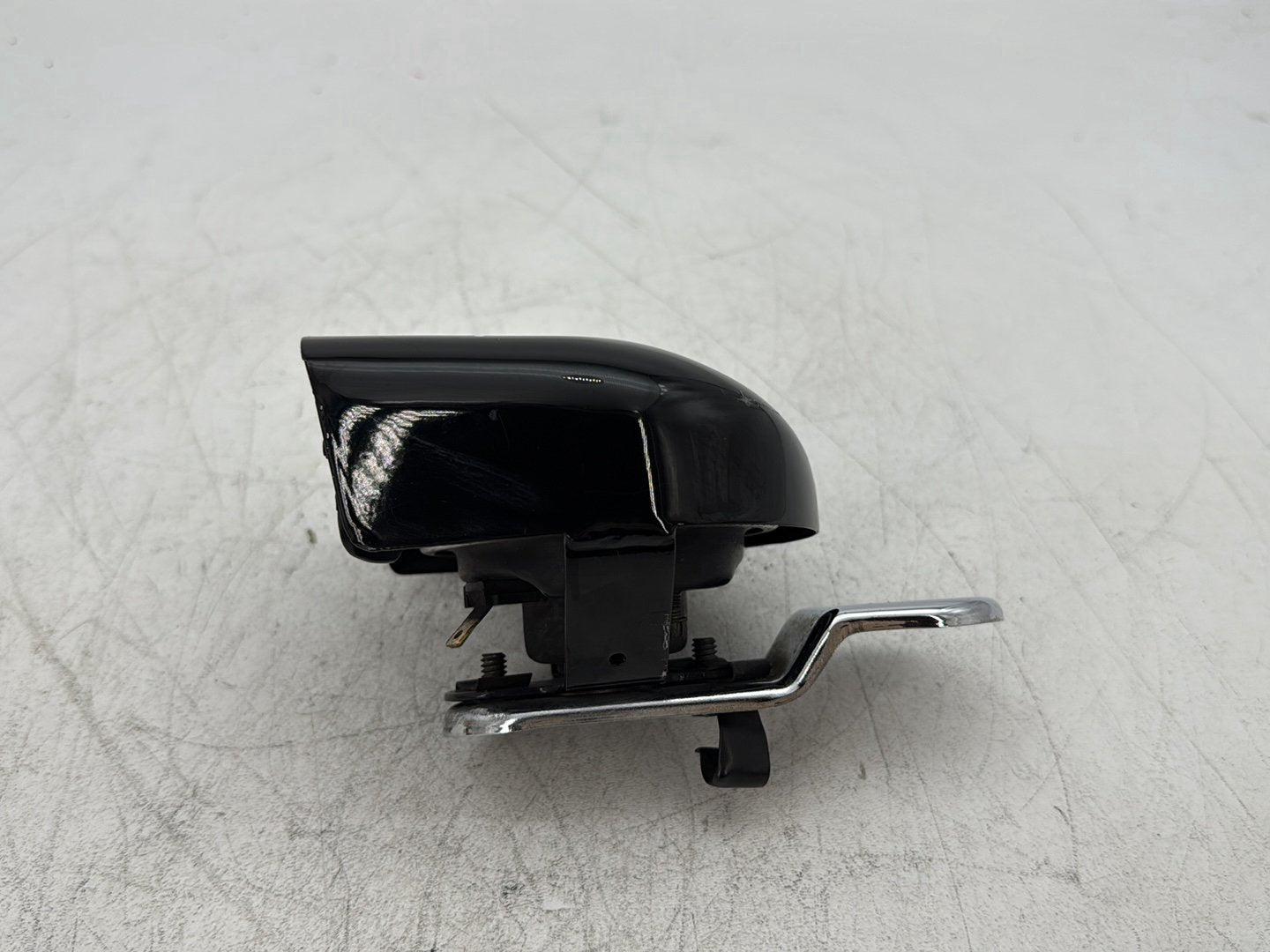 1998 Harley Softail Custom FXSTC OEM Horn Signal Klaxon Chrome Cover