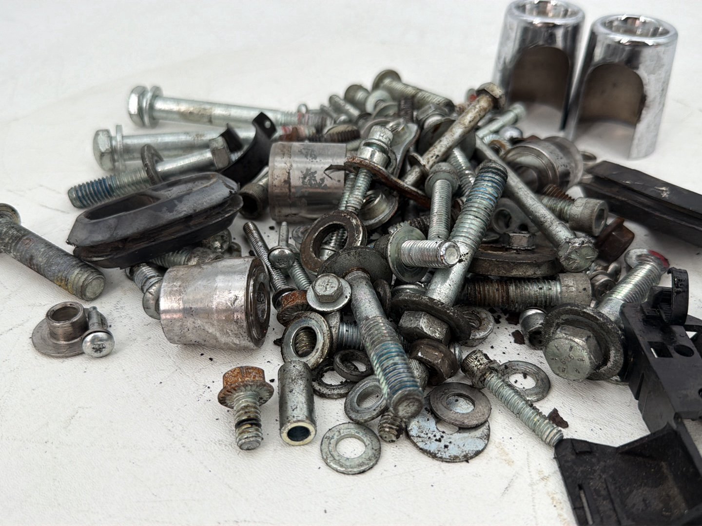 2007 - 2017 Harley-Davidson Dyna Super Glide Custom Hardware Bolts Nuts & Brackets