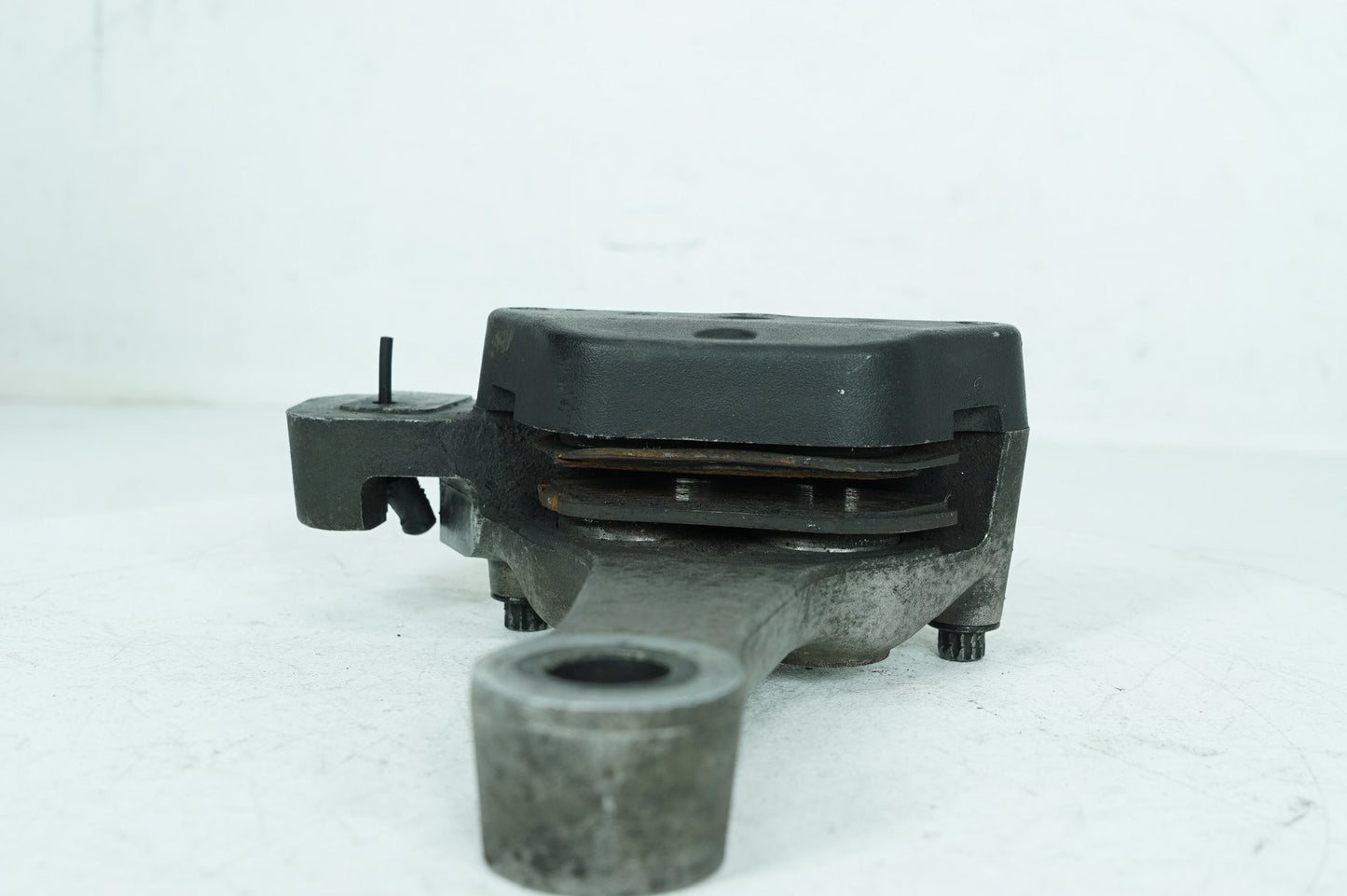 1999 - 2006 Harley-Davidson Touring Electra Ultra Classic Rear Back Brake Caliper 44016-00D