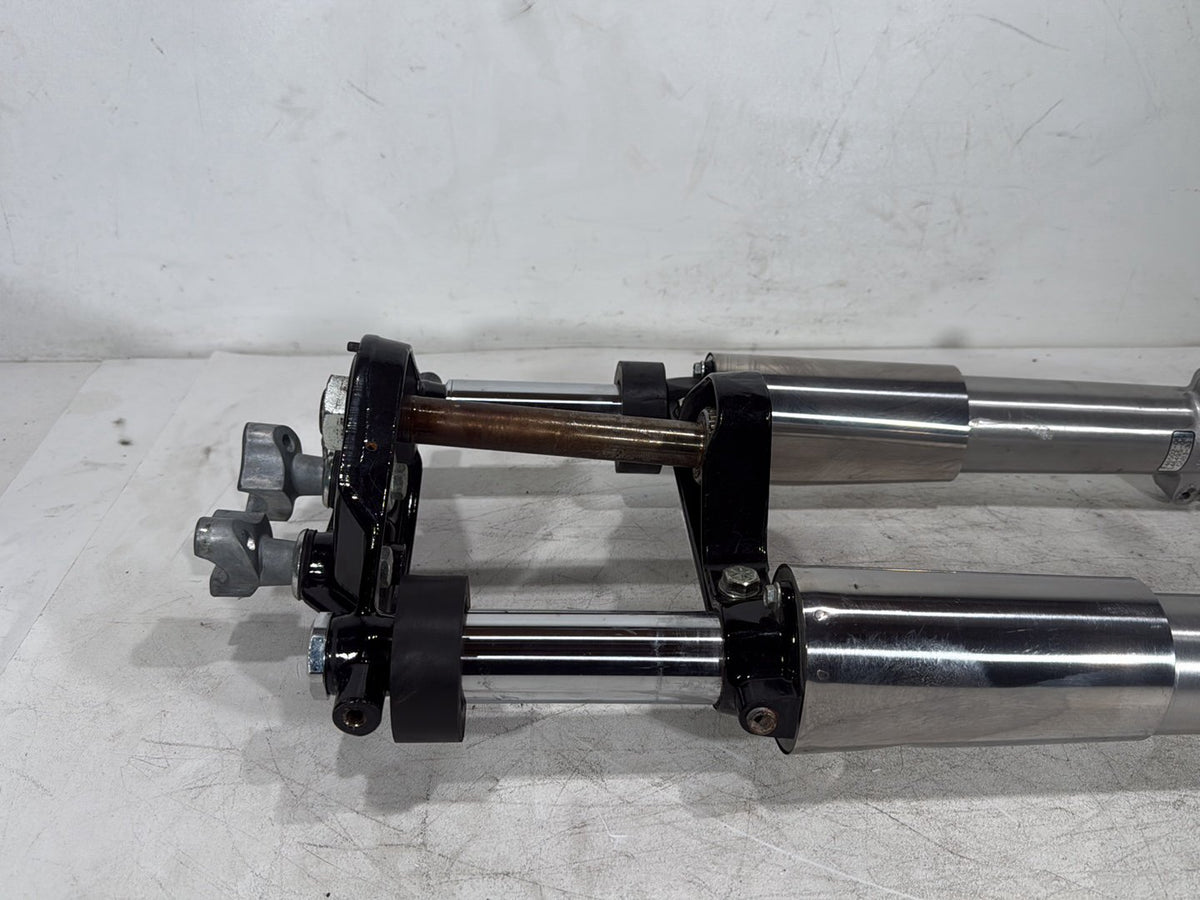 07 Harley Street Glide Touring OEM Front Triple Tree Set LH RH Fork Legs Sliders