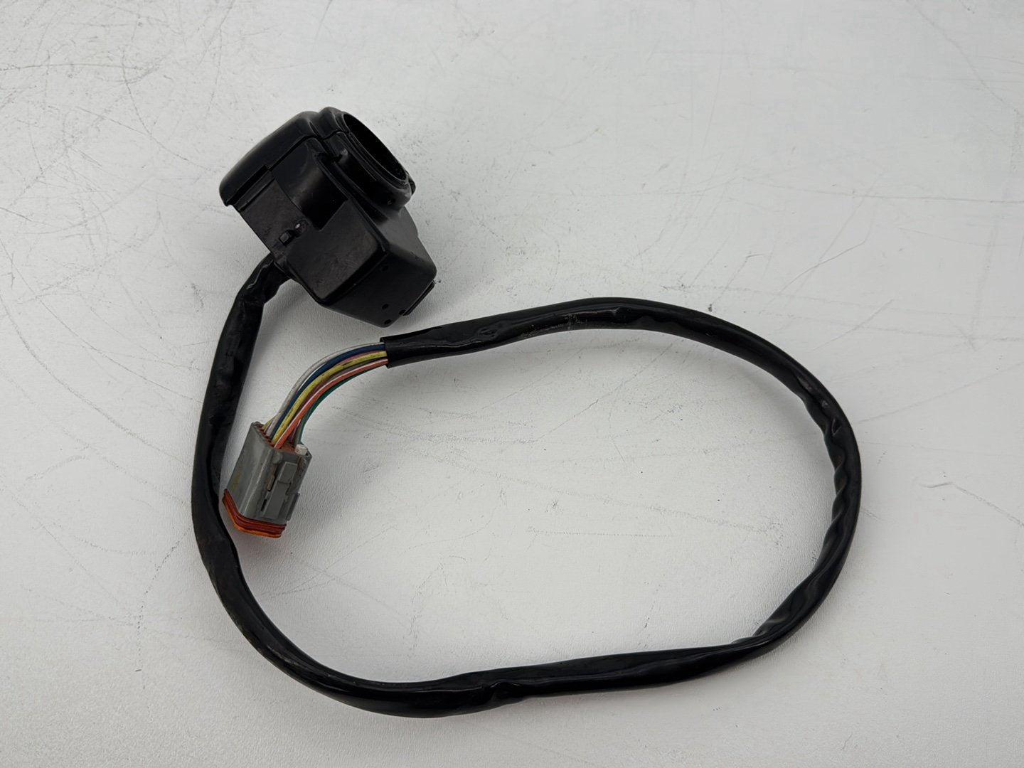 1999 - 2006 Harley-Davidson Touring Electra Glide Classic Left Turn Signal Headlight Switches Controls 71685-06A