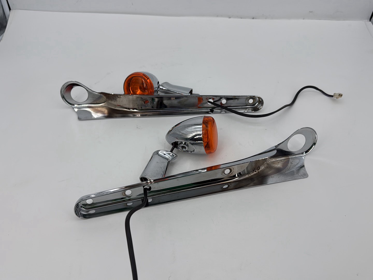 2003 Harley Sportster XL1200C 1200 Custom Anniversary OEM Rear Left Right Fender Struts Bracket & Turn Signal