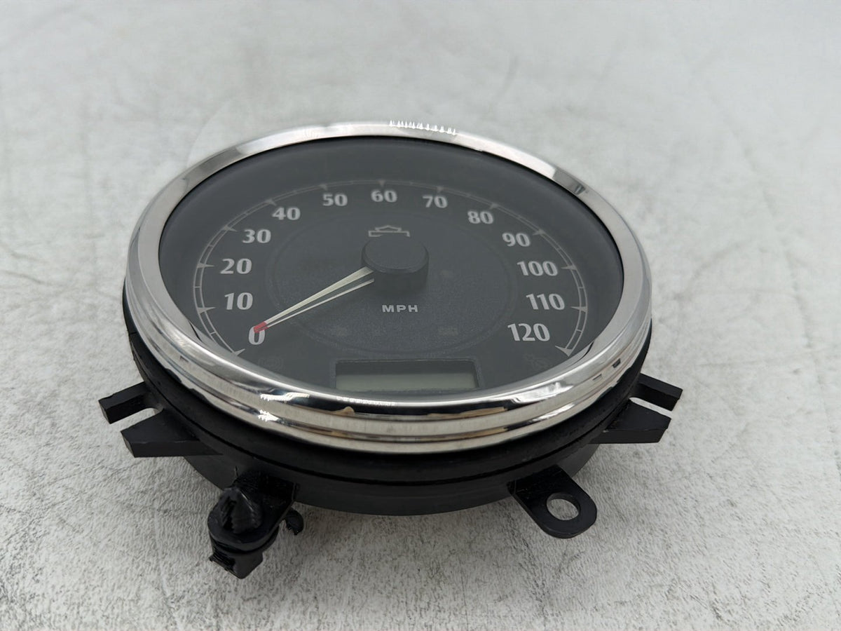 2014 Harley Dyna Switchback FLD OEM Speedo Speedometer Gauge Cluster 18K