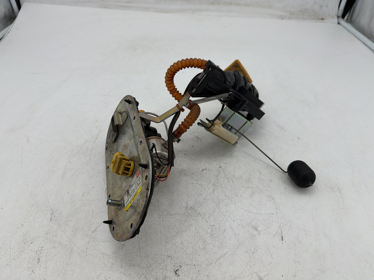 2006 Harley Road King Touring Custom OEM Fuel Pump Gas Gasoline Petrol Sending