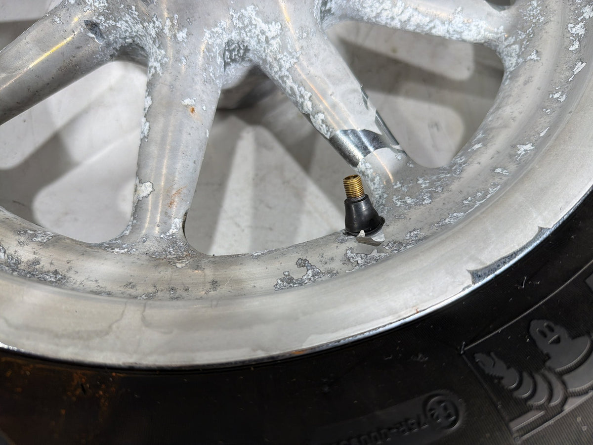 2004 Harley Electra Glide Touring Ultra OEM Front Wheel Rim Tire 130/90B16 16"