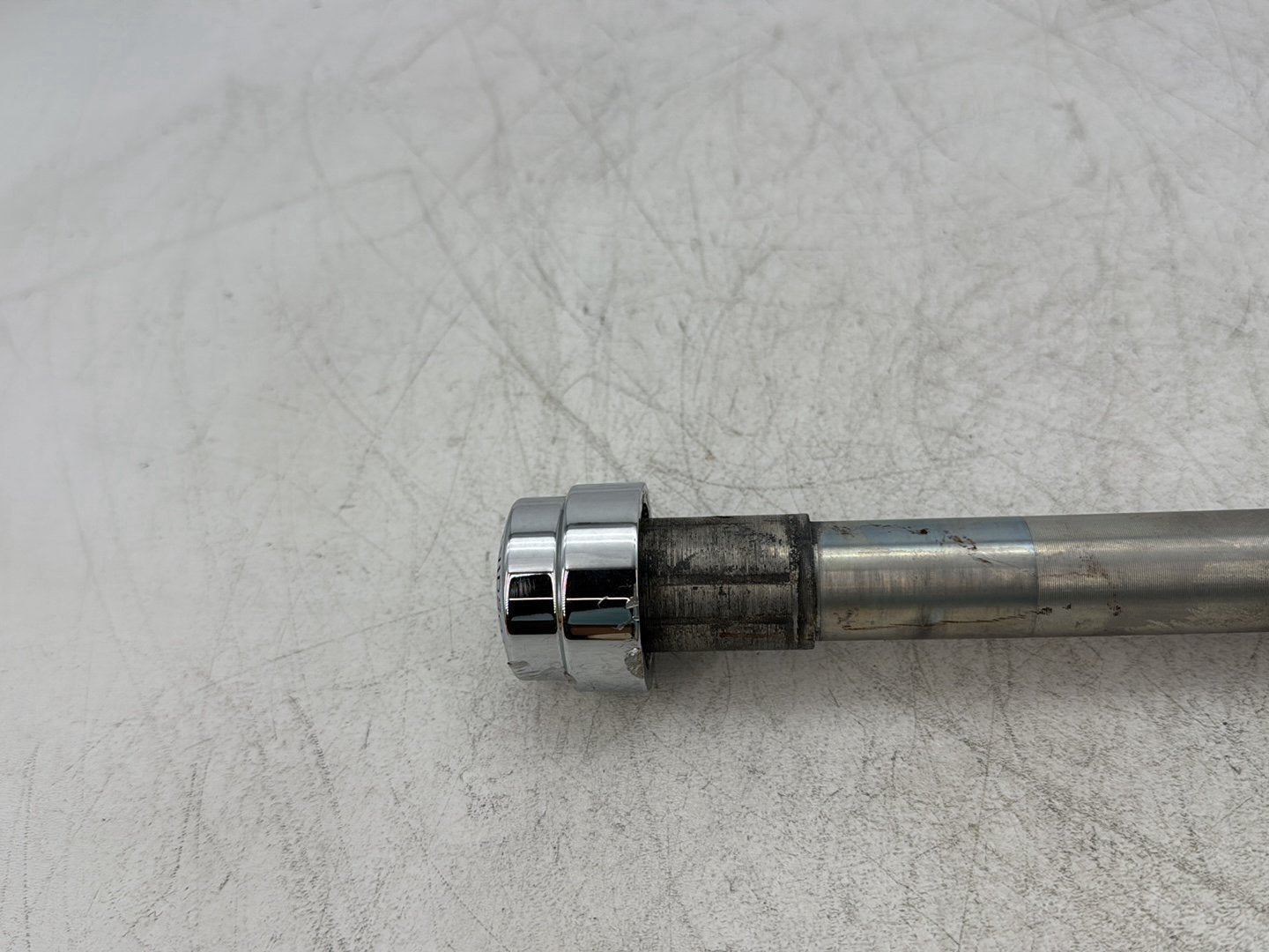 2013 Harley Heritage Softail Classic FLSTC OEM Front Wheel Axle Bolt Shaft