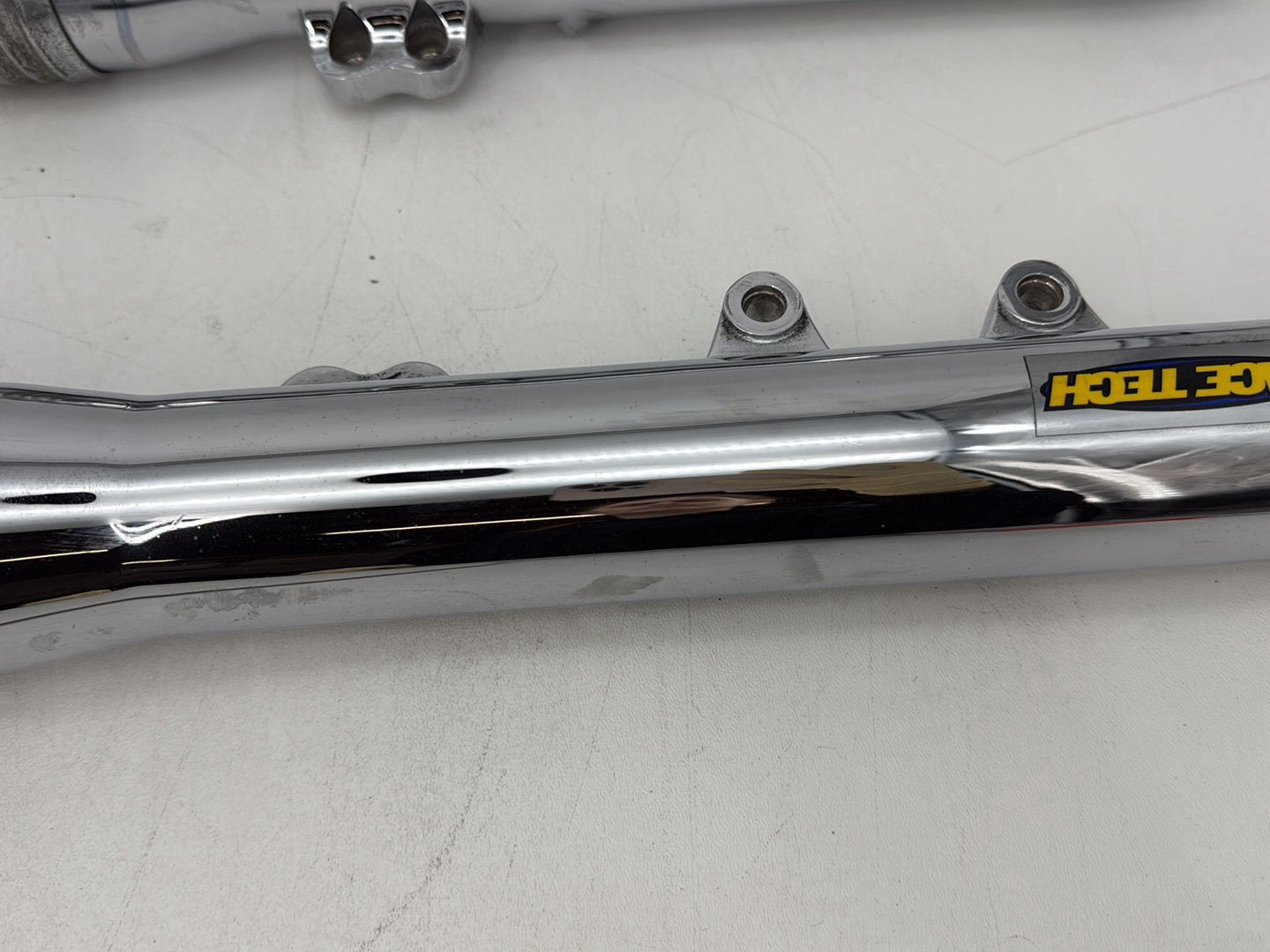2007 - 2012 Harley-Davidson Dyna Super Glide Front Triple Tree Set & LH RH Fork Legs Sliders 45867-08