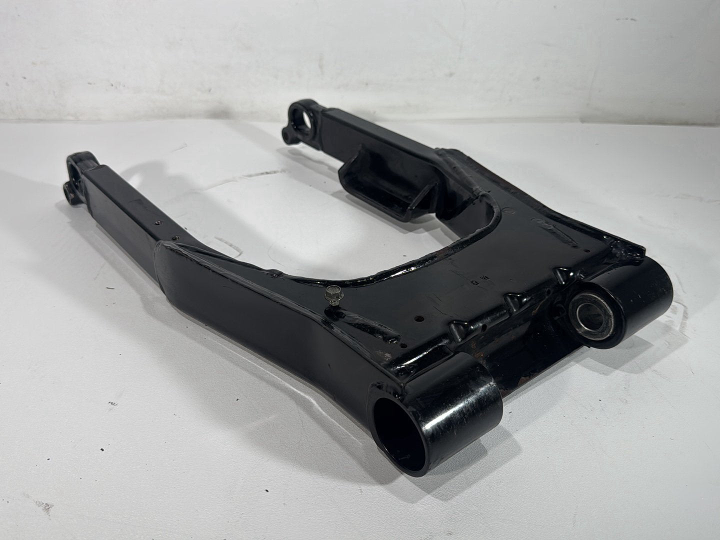 2007 Harley Street Glide Touring FLHX OEM Rear Fork Swingarm Swing Arm