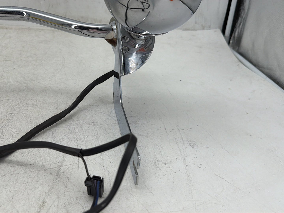 2006 Harley Electra Glide Touring Ultra FLHTCUI OEM Front Turn Signal Indicators Aux Light Bar