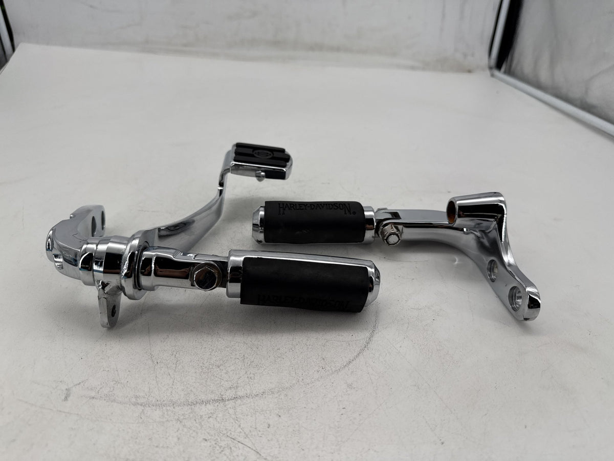 2008 Harley Dyna Fat Bob FXDF OEM Left Right Foot Brake Control Pegs
