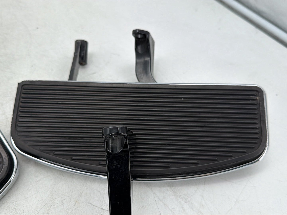 2011 Harley Electra Touring Ultra Left Right Driver & Pass Floorboard Foot Rest
