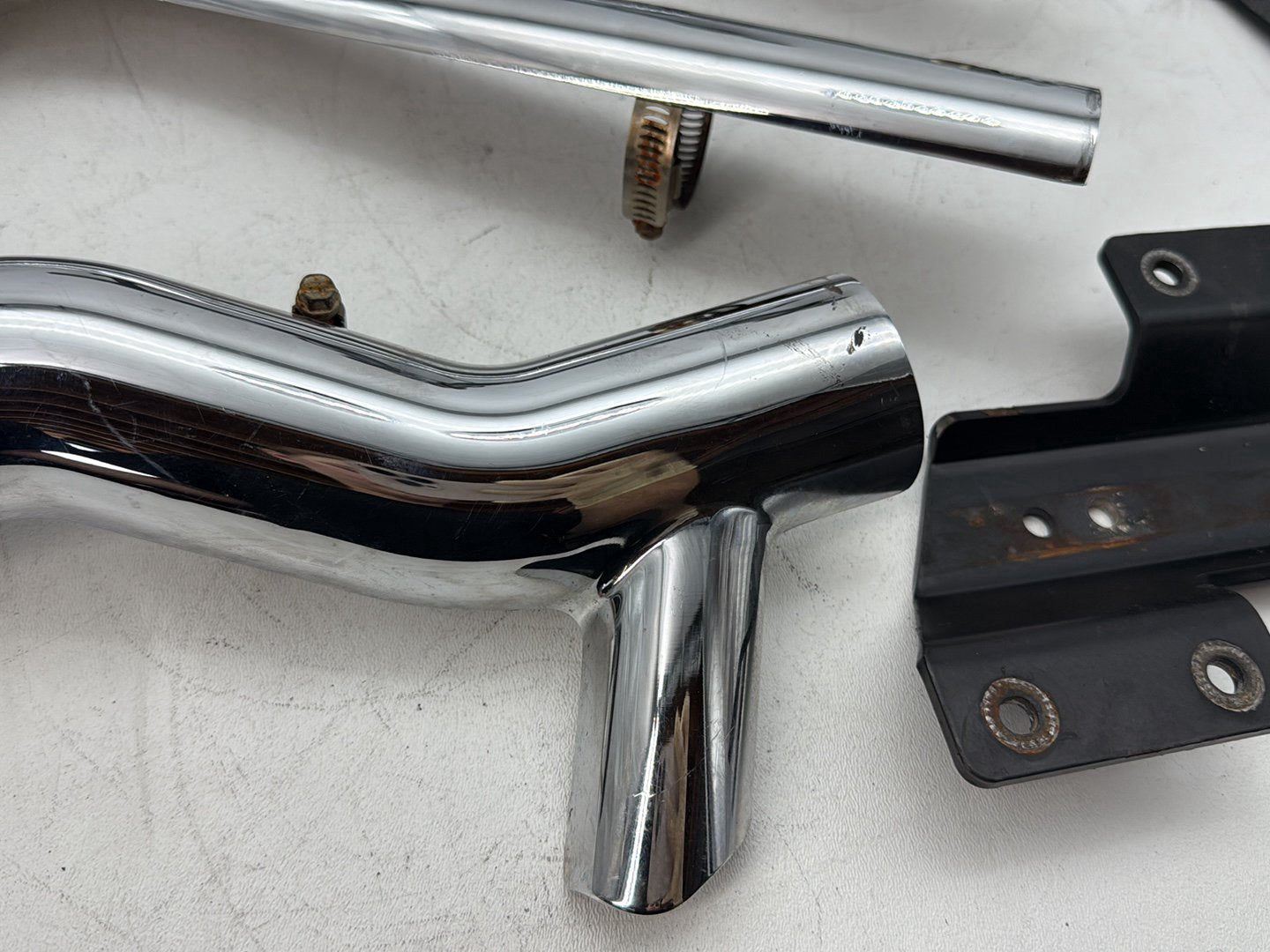 2008 Harley Softail Deluxe FLSTN OEM Exhaust Header Pipes Muffler