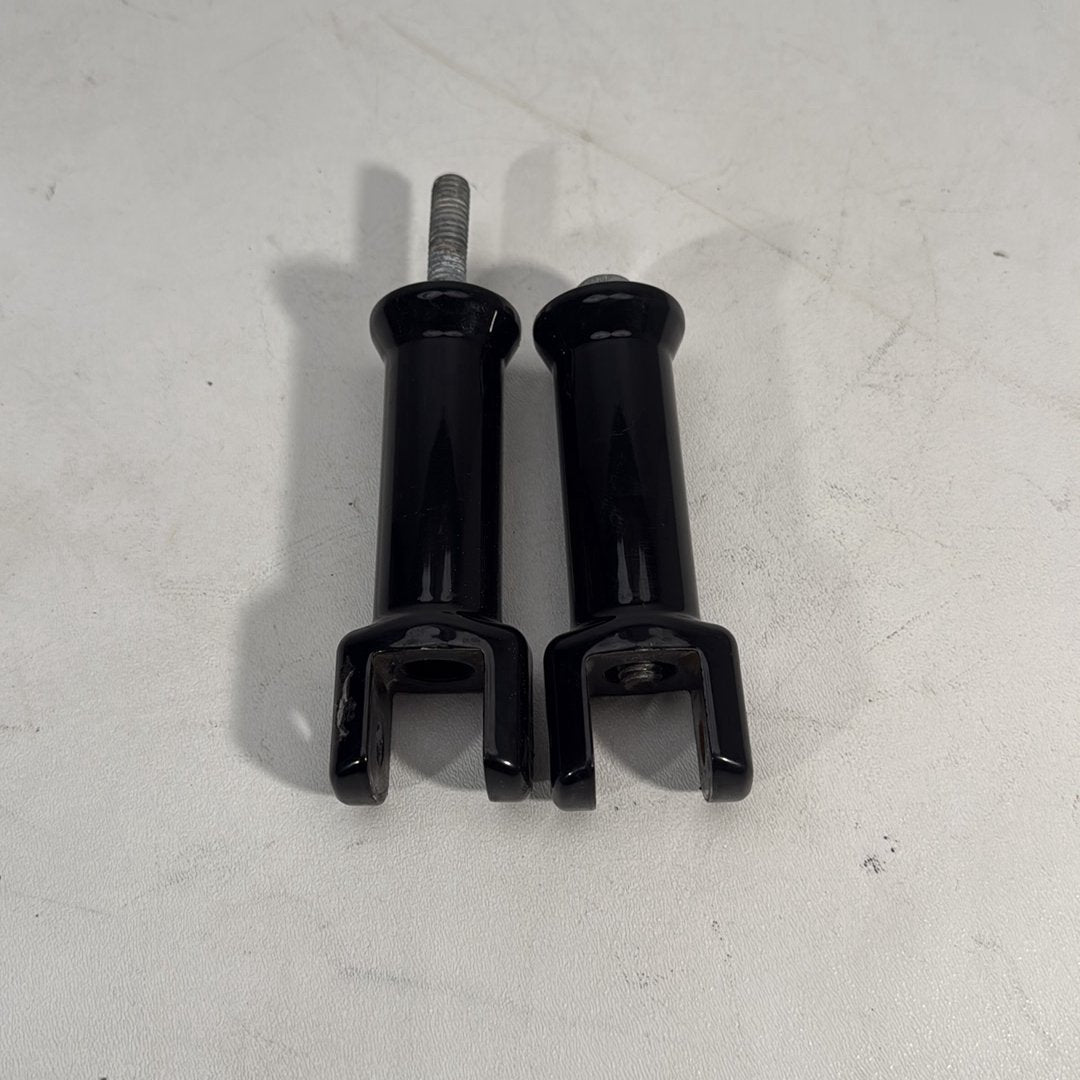 2017 - 2026 Harley-Davidson Softail Heritage Classic 114 Left Right Foot Rest Peg Support Bracket 50500744