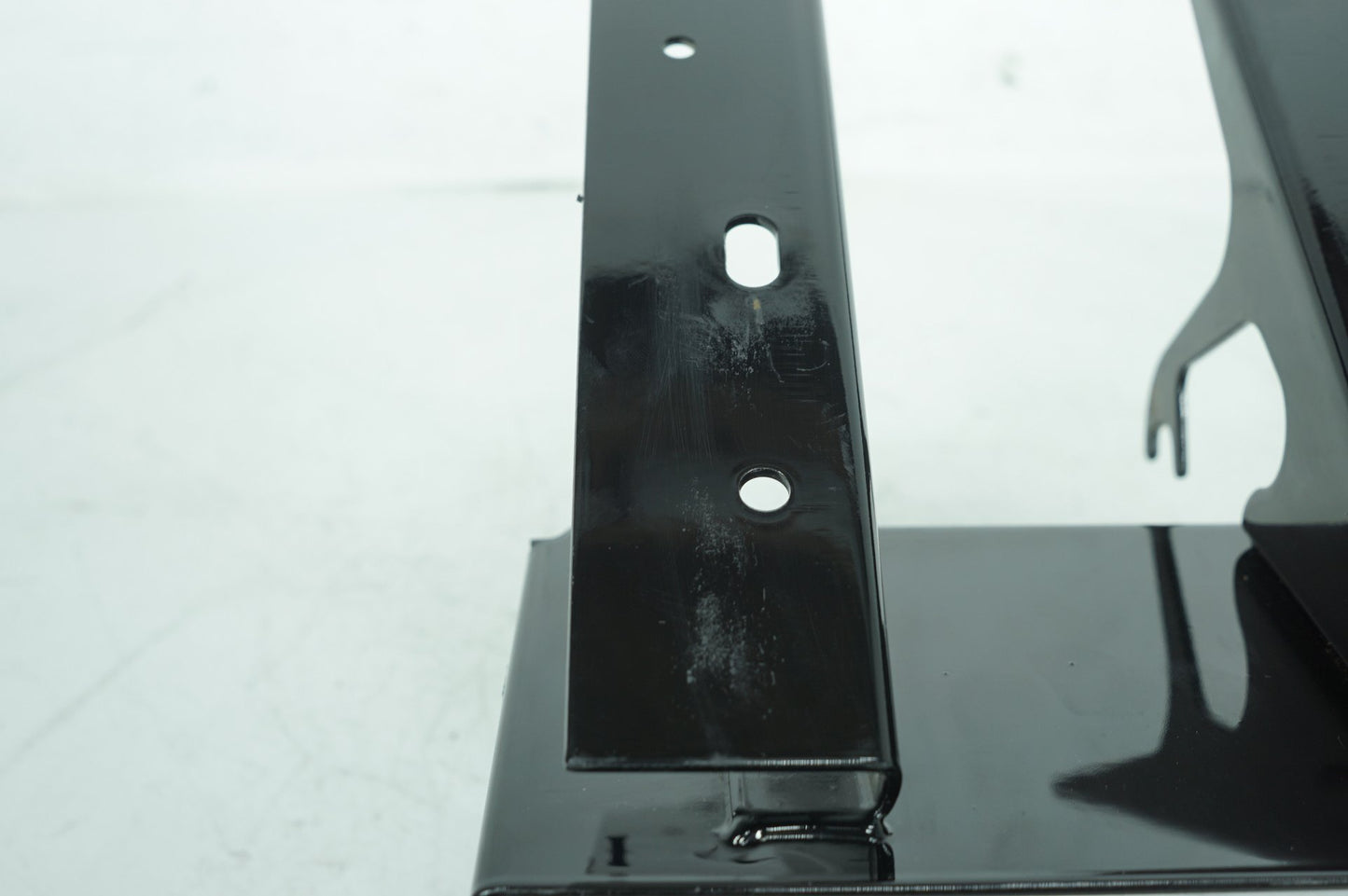 2008 - 2016 Harley-Davidson Touring Road Glide Front Fairing Radio Caddy Mount Holder 47200028A