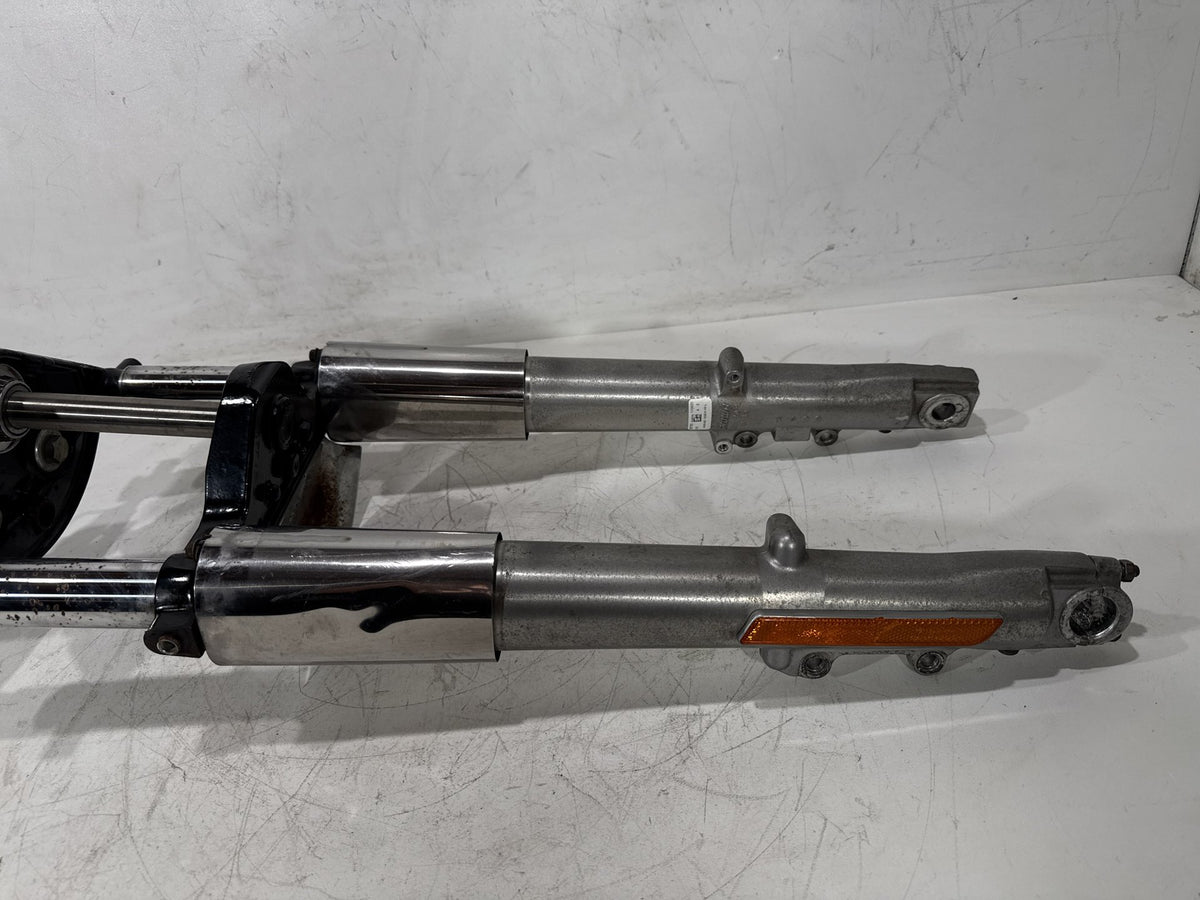 2012 Harley Electra Glide Touring Ultra OEM Front Triple Tree Set & LH RH Fork Legs Sliders