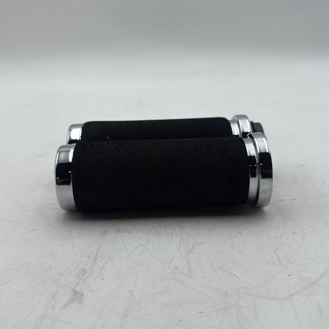 2007 - 2012 Harley-Davidson Touring Electra Glide Classic Front Left Right Handgrip Hand Grips 56206-96