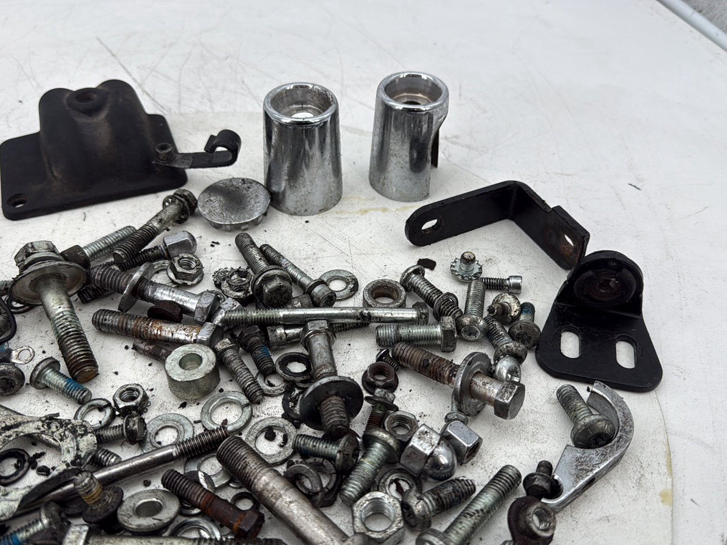 2003 Harley Dyna Wide Glide FXDWG OEM Hardware Bolts Nuts & Brackets