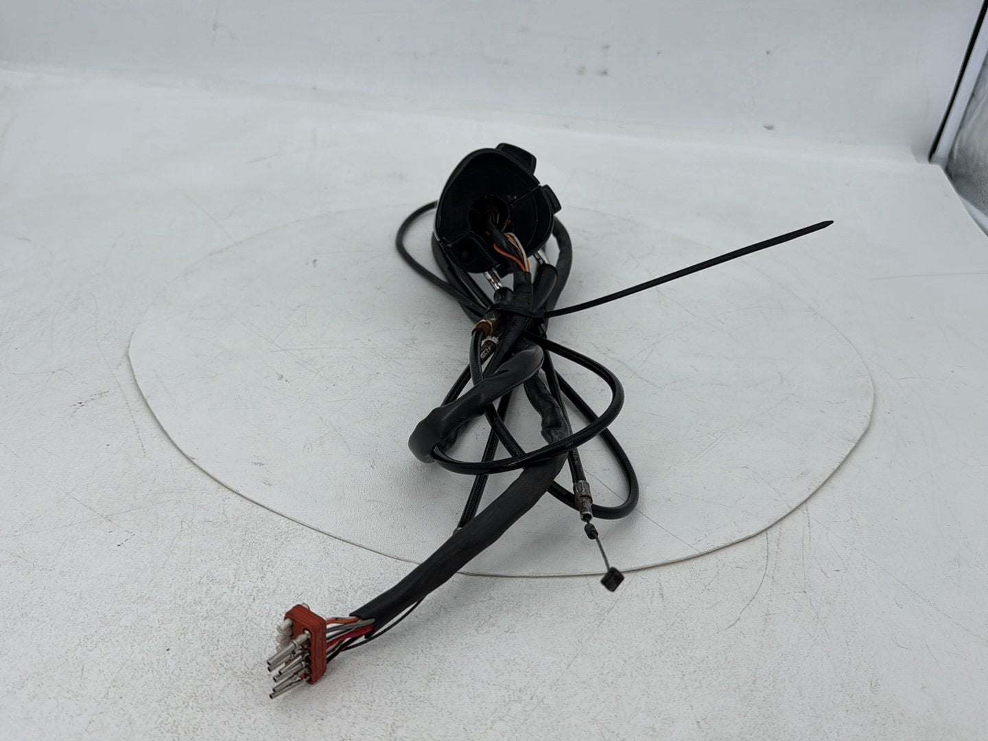 1999 - 2006 Harley-Davidson Touring Road King Police Right Engine Start Kill Switches Controls 71684-06A