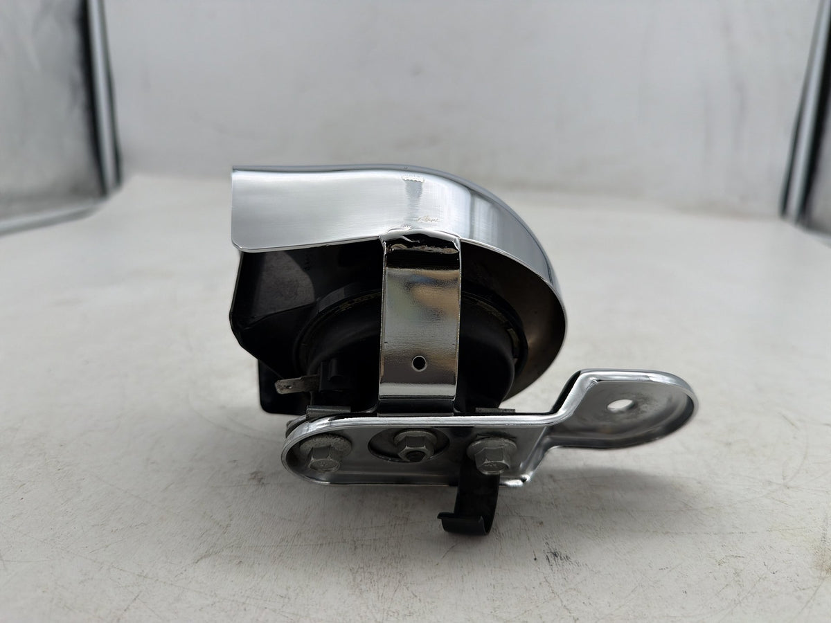 2010 Harley Street Glide Touring FLHX OEM Horn Signal Klaxon Chrome Cover