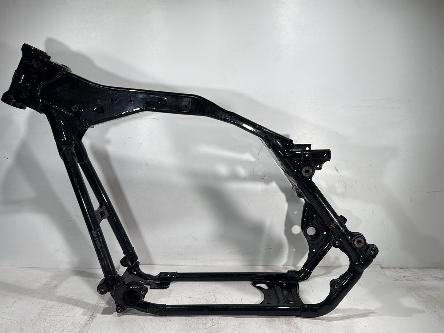 2015 Harley Road Glide Touring FLTRXS OEM Body Main Frame Chassis CLN CLR