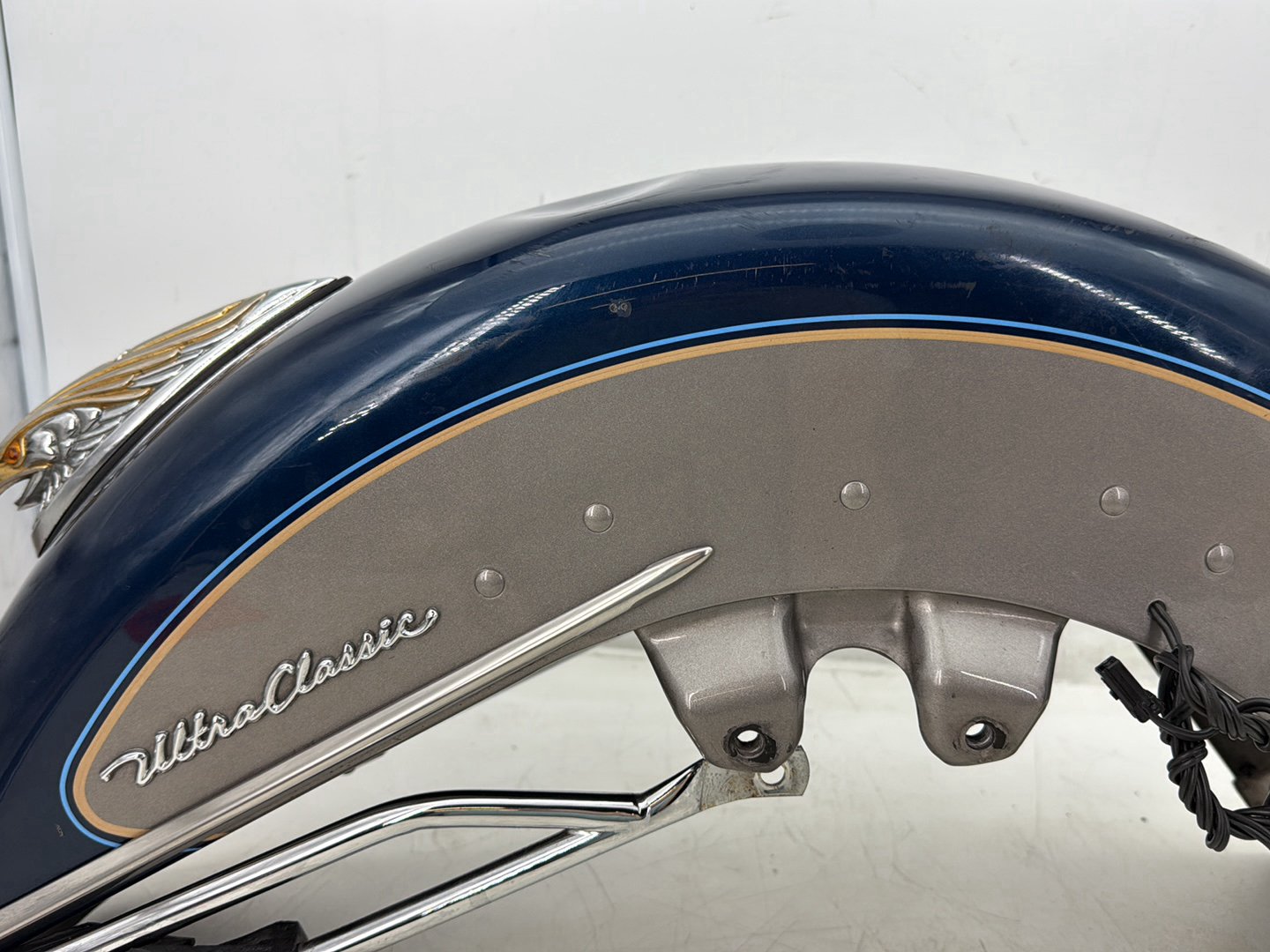 1998 Harley Touring FLHTCUI Electra Glide Ultra OEM Front Wheel Fender Shell Panel