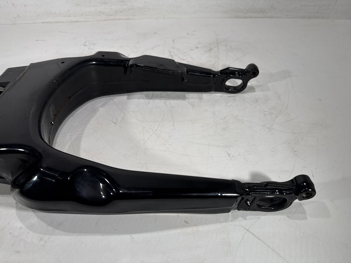 2014 Harley Electra Glide Touring Ultra OEM Rear Fork Swingarm Swing Arm
