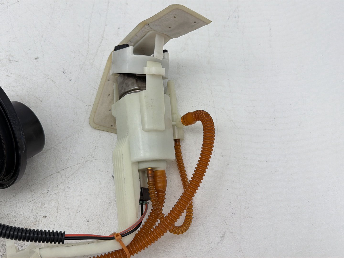 2014 Harley Street Glide Touring FLHXS OEM Fuel Pump Gas Gasoline Petrol Sending