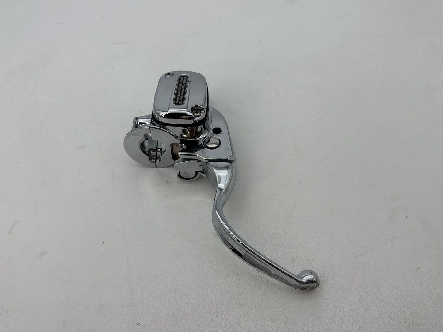 2011 Harley Road King Touring FLHRC Classic OEM Front Right Hand Brake Lever Master Cylinder Reservoir