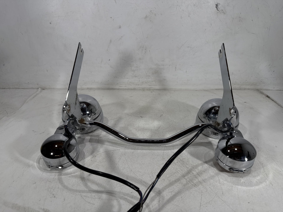 01 Harley Electra Touring Classic OEM Front Turn Signal Indicators Aux Light Bar