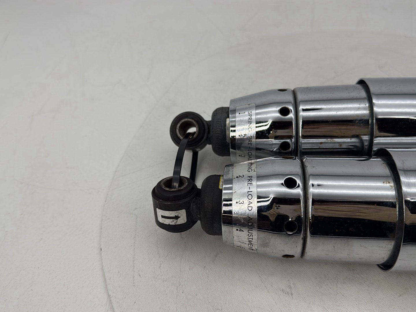 2007 - 2012 Harley-Davidson Dyna Super Glide Rear Left Right Shock Absorbers 54537-08A