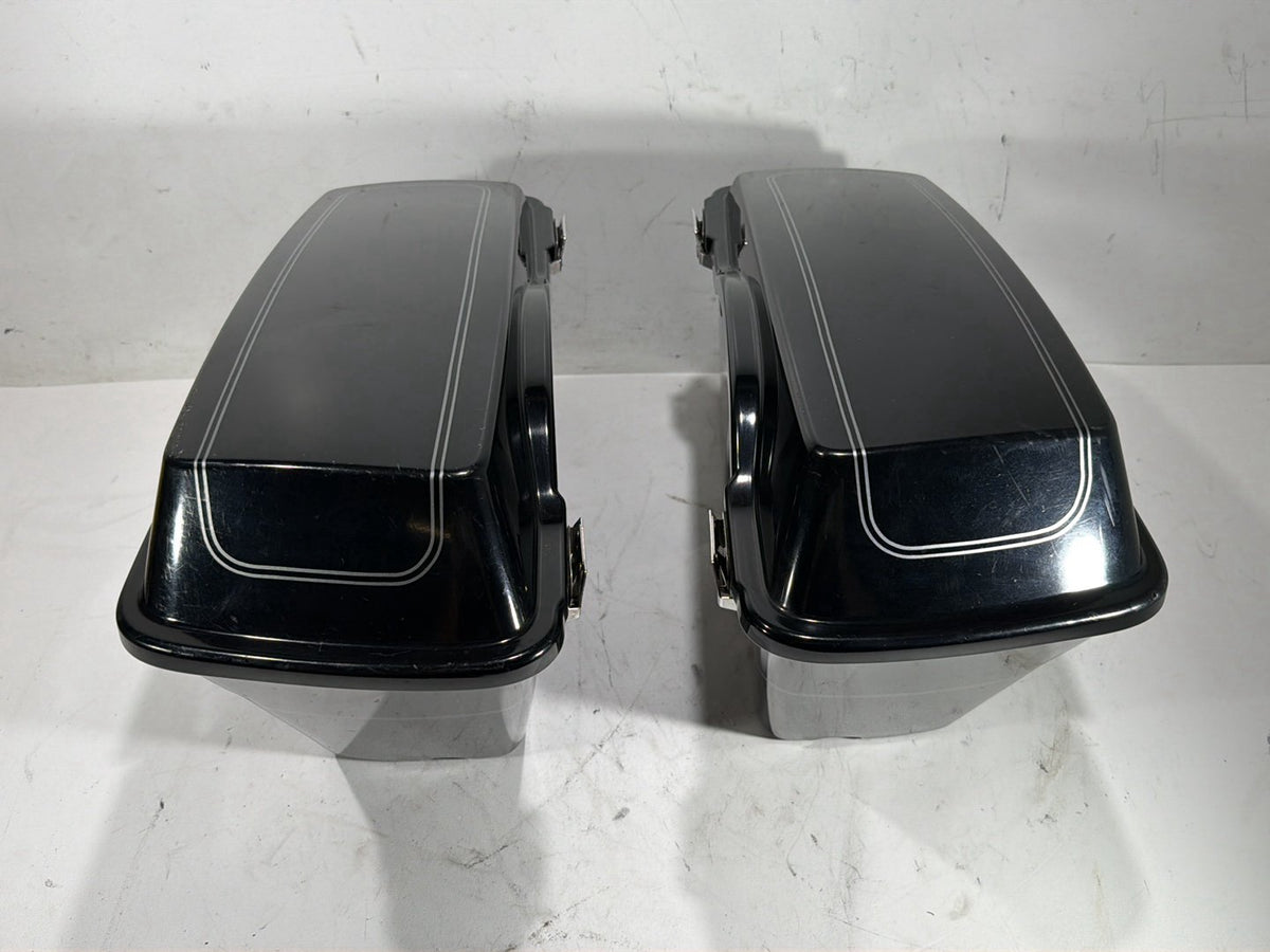 2005 Harley Electra Glide Touring Ultra OEM Left Right Saddlebags Luggage NOKey