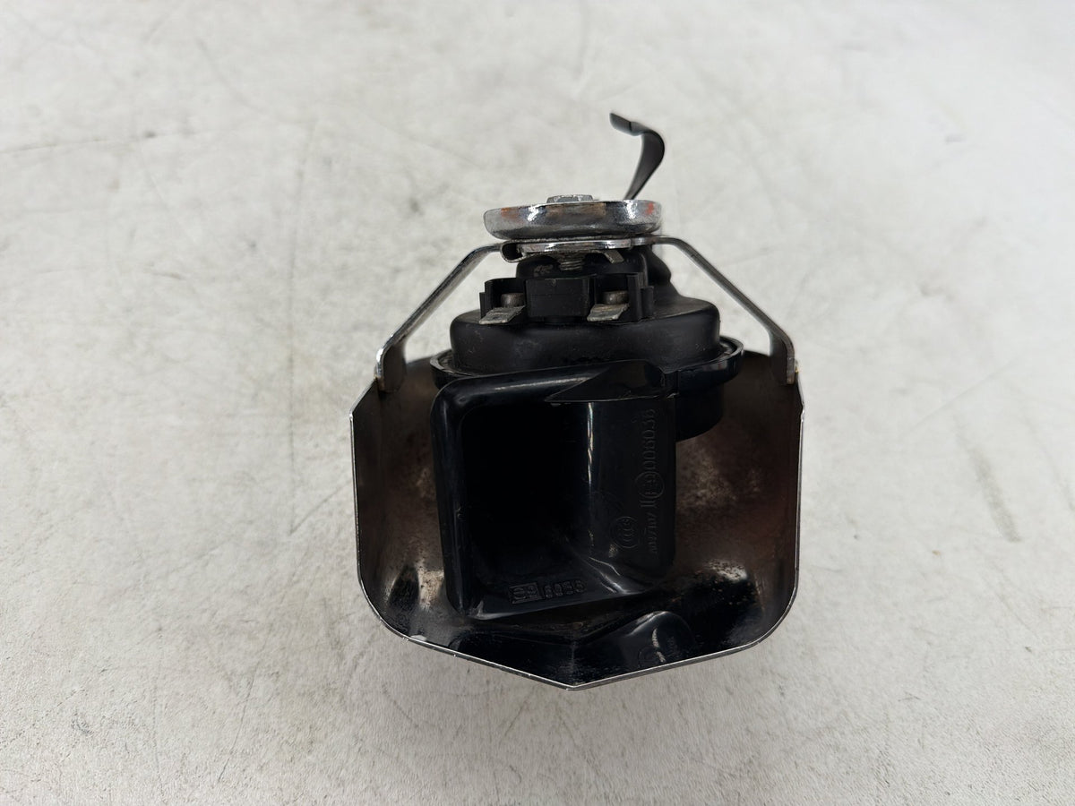 2015 Harley Electra Glide Touring Ultra OEM Horn Signal Klaxon Chrome Cover
