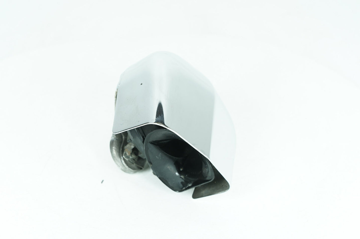 1999 - 2006 Harley-Davidson Softail Heritage Classic Horn Signal Klaxon Chrome Cover 69012-93A